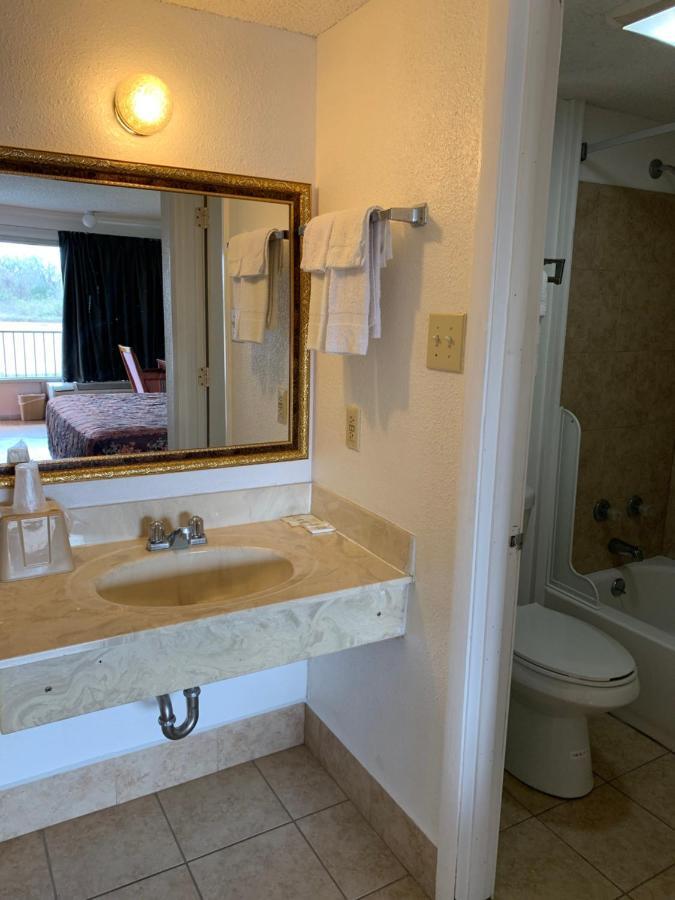 Baton Rouge West Inn Port Allen Εξωτερικό φωτογραφία